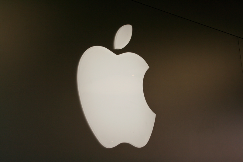 Illustration for article titled First Tour: Huge Boston Apple Store